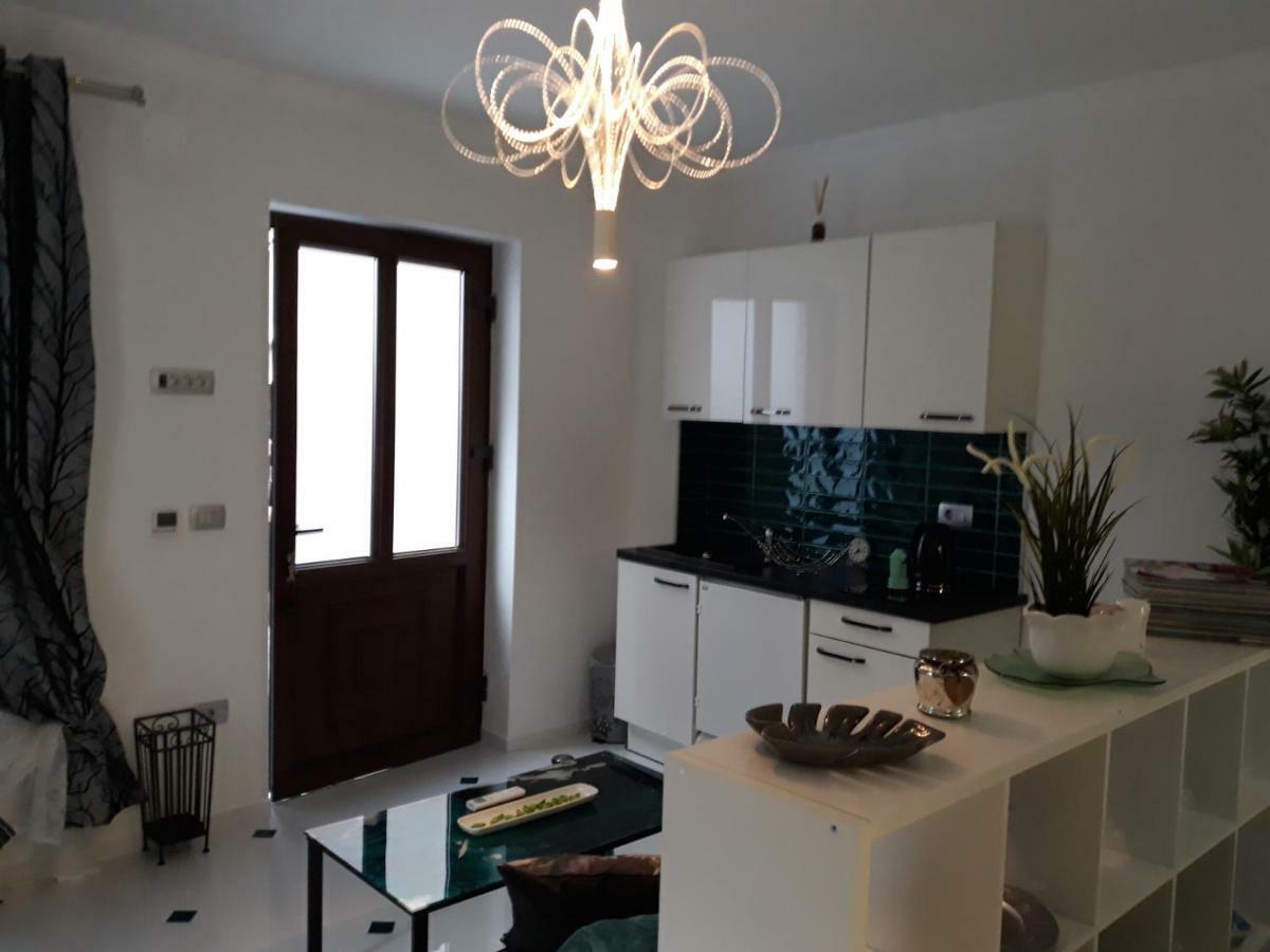Apartments Paris Умаг Екстер'єр фото